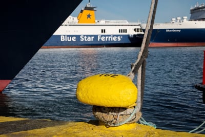 Τα μποφόρ στο Αιγαίο «κρατούν» δεμένα τα πλοία σε πολλά λιμάνια