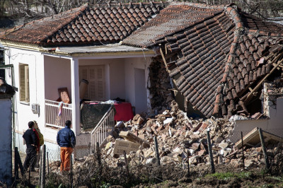 Τσελέντης - Παπαζάχος: Δεν ήταν ένας νέος κύριος σεισμός αλλά μετασεισμός των 6,3 Ρίχτερ