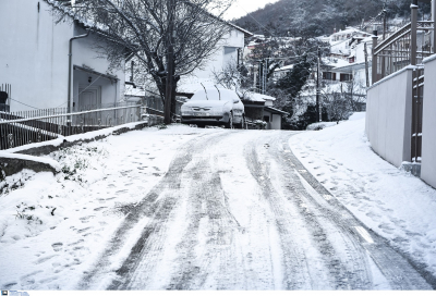 Στα «λευκά» η Κεντρική Μακεδονία: Ποια σχολεία παραμένουν κλειστά - Πού χρειάζονται αλυσίδες