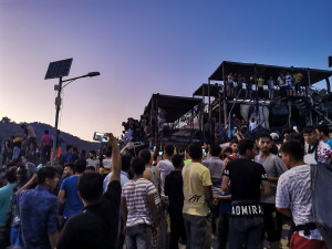 Μόρια: Πορεία αιτούντων άσυλο πραγματοποιείται έξω από τον καταυλισμό
