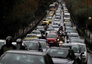 Κυκλοφοριακό χάος στους κεντρικούς δρόμους της Αθήνας