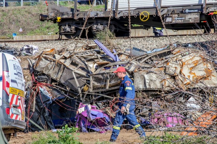 Τραγωδία στα Τέμπη: Αποκάλυψη «βόμβα» για χαμένο βαγόνι