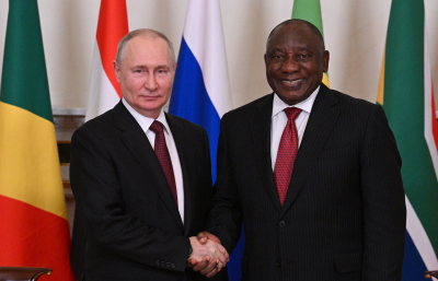 Η Νότια Αφρική «προνοεί» για τον Πούτιν, «μείνει μακριά από τη σύνοδο κορυφής των BRICS