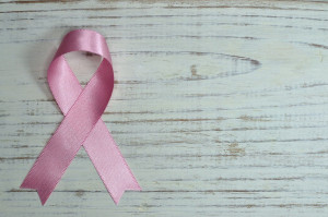 Ένας στους δύο Έλληνες ανησυχεί για τον καρκίνο, αλλά όχι για τους παράγοντες που τον προκαλεί