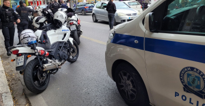 Δύο συλλήψεις στη Θεσσαλονίκη για απόπειρα διάρρηξης μικρού φορτηγού γεμάτο εργαλεία