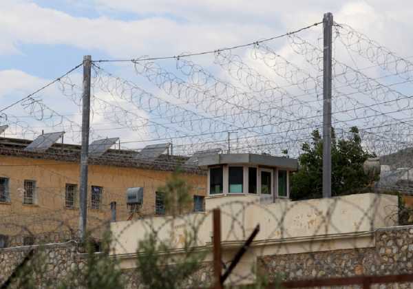 Κατεδαφίστηκαν οι δύο πτέρυγες των γυναικείων φυλακών στον Κορυδαλλό