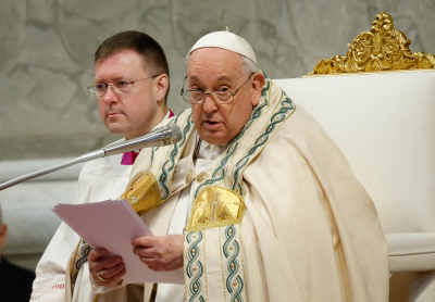 Το Βατικανό επιμένει: «Η ευλογία των ομόφυλων ζευγαριών δεν είναι βλασφημία»