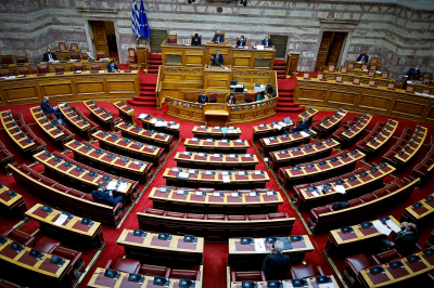 Κατατίθεται στη Βουλή το νέο εργασιακό νομοσχέδιο