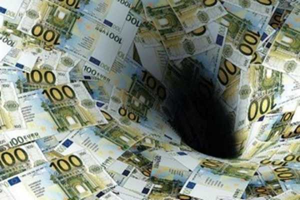Telegraph: Η Ελλάδα χρειάζεται ελάφρυνση χρέους 100 δισ. ευρώ