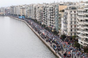 Θεσσαλονίκη: Πορεία οπαδών των ΠΑΟΚ και ΑΡΗ