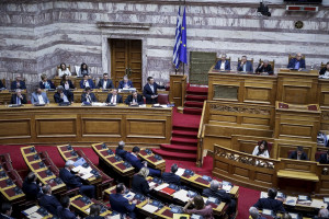 Βουλή: Υπερψηφίστηκε στην αρμόδια επιτροπή το νομοσχέδιο για το νέο διεθνές αεροδρόμιο στο Καστέλι Κρήτης