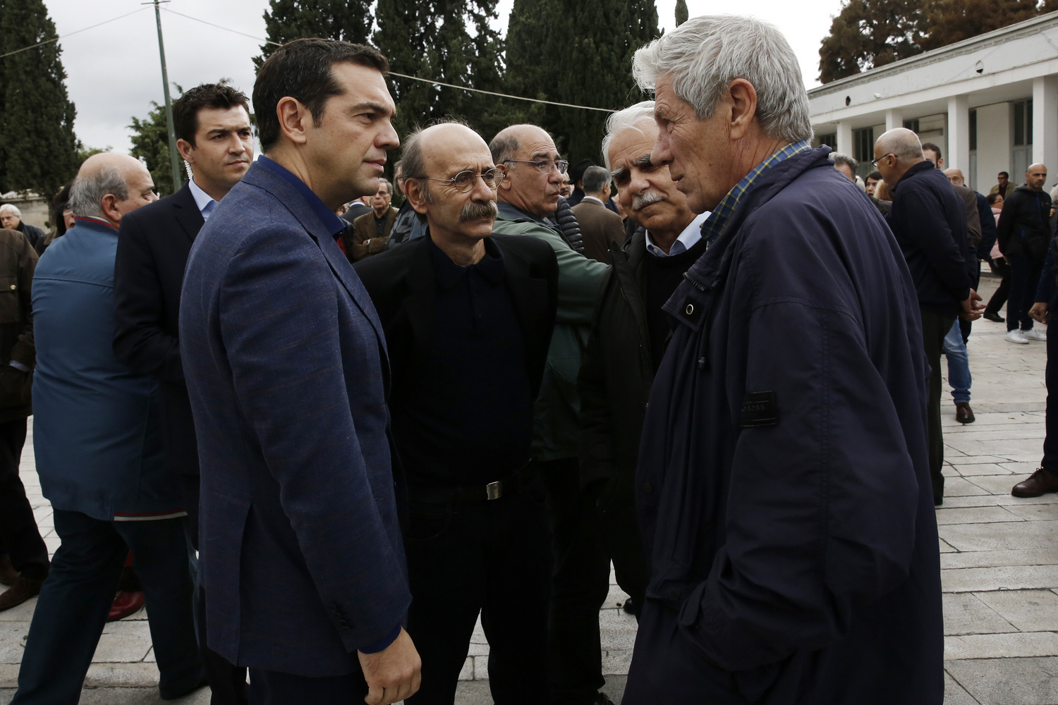 tsipras-nekrot6174.jpg