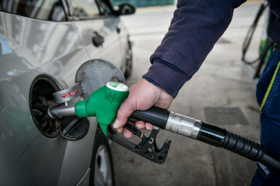 Fuel Pass 2: Ποιοι θα δούνε τα 100 ευρώ στην τσέπη τους- Η ημερομηνία «κλειδί»