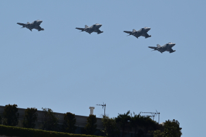 Η εντυπωσιακή απογείωση των Rafale- Πάνω από την Ακρόπολη F-16 Viper, Απάτσι και Σινούκ (βίντεο)