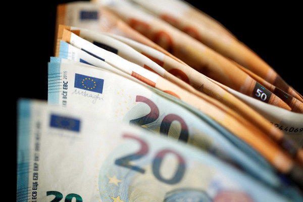 Επίδομα 800 ευρώ: Πληρώνονται 1.421 δικαιούχοι ειδικών κατηγοριών, πότε μπαίνουν τα χρήματα