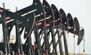 Καταρρέουν και πάλι οι τιμές του πετρελαίου