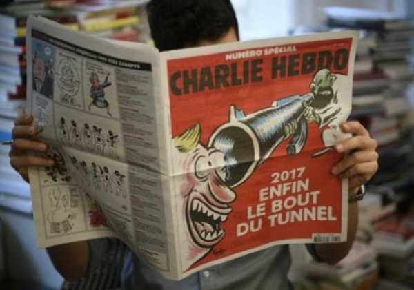 Charlie Hebdo: Το επετειακό εξώφυλλο για τη συμπλήρωση δύο χρόνων από το μακελειό στα γραφεία του