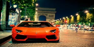 Lamborghini των 400.000 δολαρίων κόβεται στα δύο