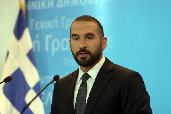 Τζανακόπουλος: Η κυβέρνηση δεσμεύεται για τα δεδουλευμένα των συμβασιούχων