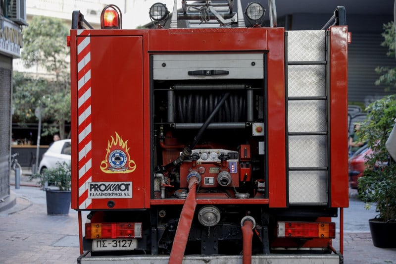 Φωτιά στις Μάλλες Ιεράπετρας, εξαπλώνεται λόγω των ισχυρών ανέμων