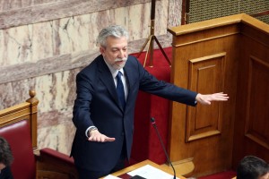 Σφοδρή αντιπαράθεση Κοντονή-Θεοχαρόπουλου στη Βουλή για το αν θα αποφυλακιστούν ή όχι οι 8 Τούρκοι