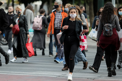 Κορονοϊός - Έρευνα: Οι μάσκες δεν επηρεάζουν το οξυγόνο που αναπνέουμε