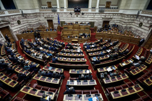 Συνταγματική αναθεώρηση: Ποια πρόταση του ΣΥΡΙΖΑ σκέφτονται να κάνουν δεκτή