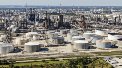 ΗΠΑ: Ρίχνουν στη μάχη για τη μείωση των τιμών του πετρελαίου 50.000 βαρέλια από τα αποθέματά τους