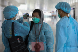 Κορονοϊός: Πάνω από 3.000 θάνατοι στην Κίνα, ξεπέρασαν τα 80.000 τα κρούσματα - Αυξάνονται ανά τον κόσμο