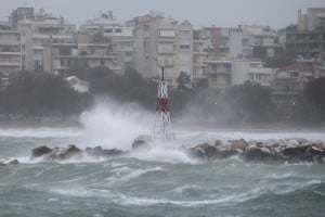Με ανέμους έως 9 μποφόρ στα λιμάνια των νησιών του βορείου Αιγαίου ο αγιασμός των υδάτων