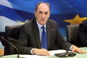 Ο Σταθάκης βελτιώνει το νομοσχέδιο της ΔΕΗ για τους βουλευτές του ΣΥΡΙΖΑ που αντιδρούν