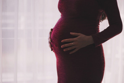Κορονοϊός – Έρευνα: Αποτελεσματικά τα εμβόλια mRNA για τις εγκυμονούσες, προστατεύουν τα νεογέννητα