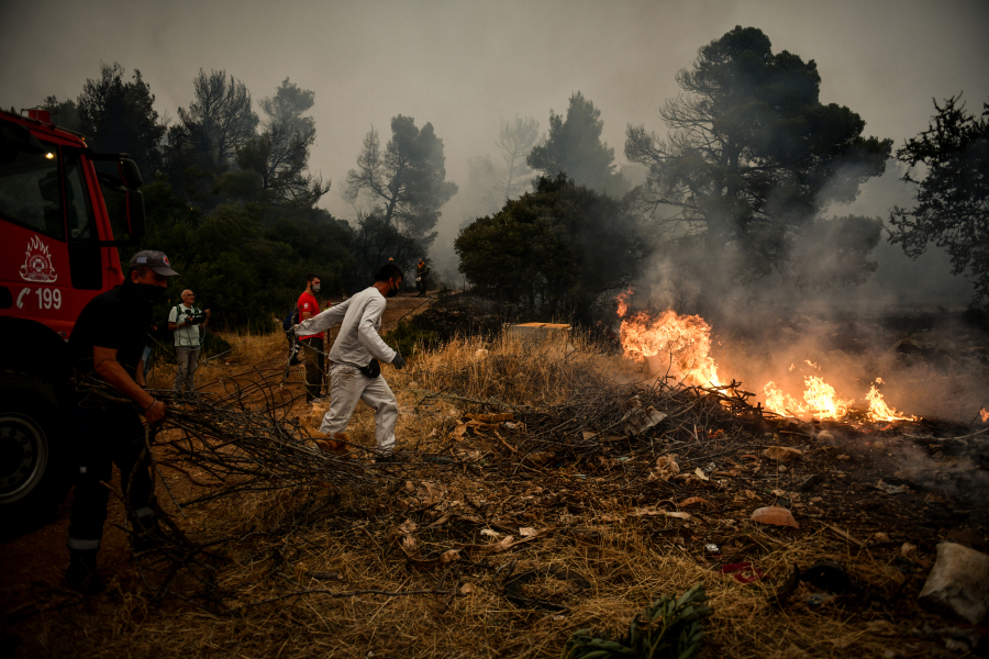 Κόκκινος συναγερμός: Ακραίος κίνδυνος για φωτιές την Κυριακή - Οι περιοχές που απειλούνται