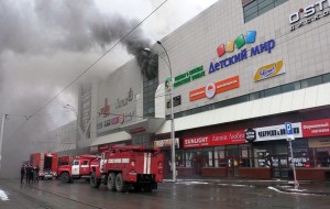 «Παγίδα θανάτου» το εμπορικό στη Ρωσία - Κλειστές πόρτες και χωρίς συναγερμό πυρκαγιάς