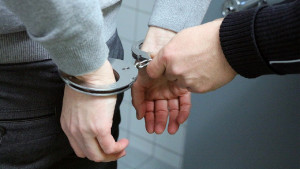 Συνελήφθη φυγόποινος, με ποινές άνω των 60 χρόνων φυλάκισης για ληστείες