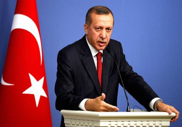 Politico: Στημένο το πραξικόπημα από τον Ερντογάν;