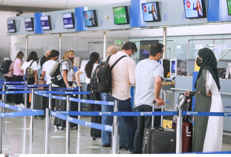Νέα αεροπορική οδηγία για ταξίδια στην Ελλάδα, ποια χώρα προστέθηκε στη λίστα