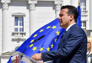 Η κυβέρνηση στα Σκόπια διαψεύδει κόντρα Ζάεφ - Ντιμιτρόφ