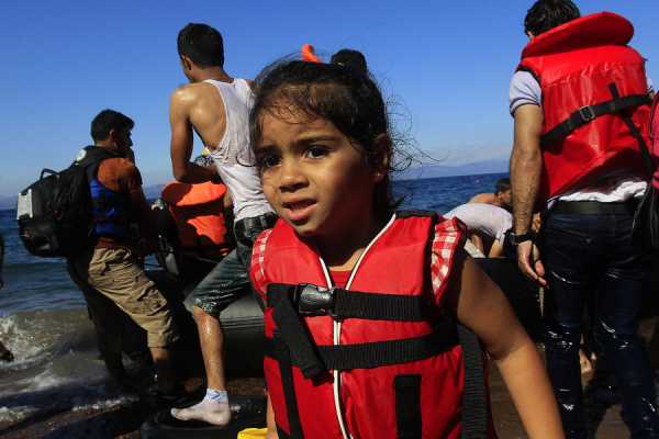 Ανεξέλεγκτες και πάλι οι ροές προσφύγων στη Μυτιλήνη