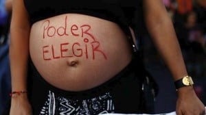Η Χιλή προχωρά στη μερική αποποινικοποίηση των αμβλώσεων