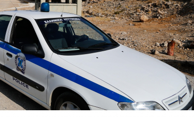 Χαλκιδική: Άγνωστοι ξυλοκόπησαν οδηγό αυτοκινήτου στη μέση του δρόμου
