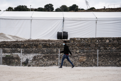 Μηταράκης: «Κάτω από 1.000 οι αιτούντες άσυλο, στη Λέσβο»