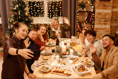 Με κρεατοσκευάσματα το οικογενειακό παραδοσιακό τραπέζι των Χριστουγέννων - «Αντίδωρο» με δωροεπιταγές