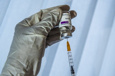 AstraZeneca: Καταγγελία 63χρονης από την Ηλεία για θρόμβωση μετά το εμβόλιο (βίντεο)