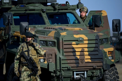 Ουκρανοί πολίτες με όπλα έχουν αναλάβει χρέη «στρατού» και συλλαμβάνουν Ρώσους σαμποτέρ (βίντεο, εικόνα)