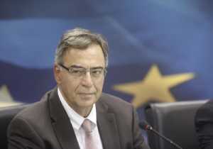 Διαψεύδει ο Χριστοδουλάκης ότι αναλαμβάνει την επιτροπή διαπραγμάτευσης του χρέους