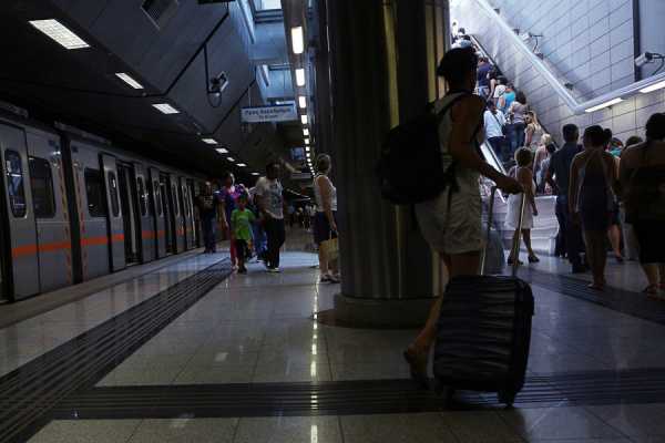 Απάτη «μαμούθ» 30 εκατ ευρώ με τα εισιτήρια στο μετρό