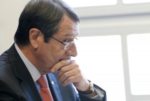 Η Κύπρος δεν μπορεί να επιβιώσει με εγγυητές τους κατακτητές της