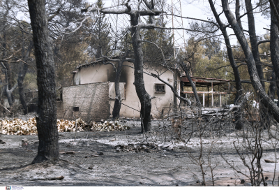 Φωτιά στη Βαρυμπόμπη: Ποιες περιοχές έχουν μείνει χωρίς ρεύμα