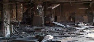 Βομβαρδισμένο τοπίο θυμίζει το εσωτερικό της ΔΟΥ Λάρισας (Βίντεο)